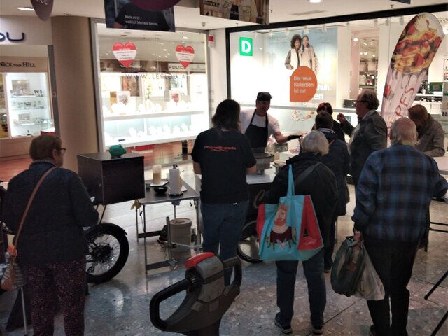 Große Galerie vom Kaffee am Rad