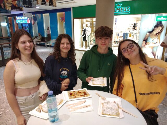 Große Galerie vom Kaffee am Rad